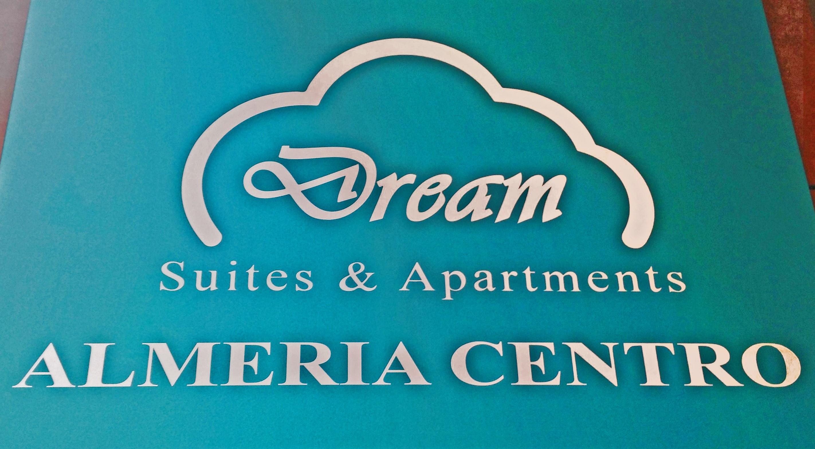Dream Suites And Apartments Almeria Centro Екстериор снимка