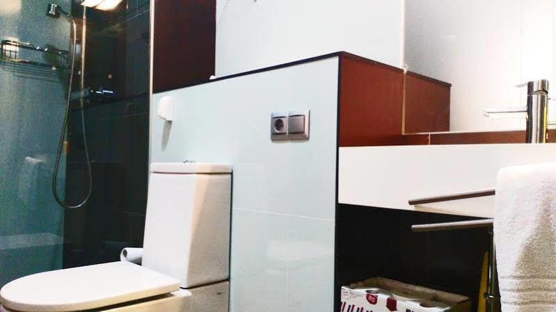 Dream Suites And Apartments Almeria Centro Екстериор снимка