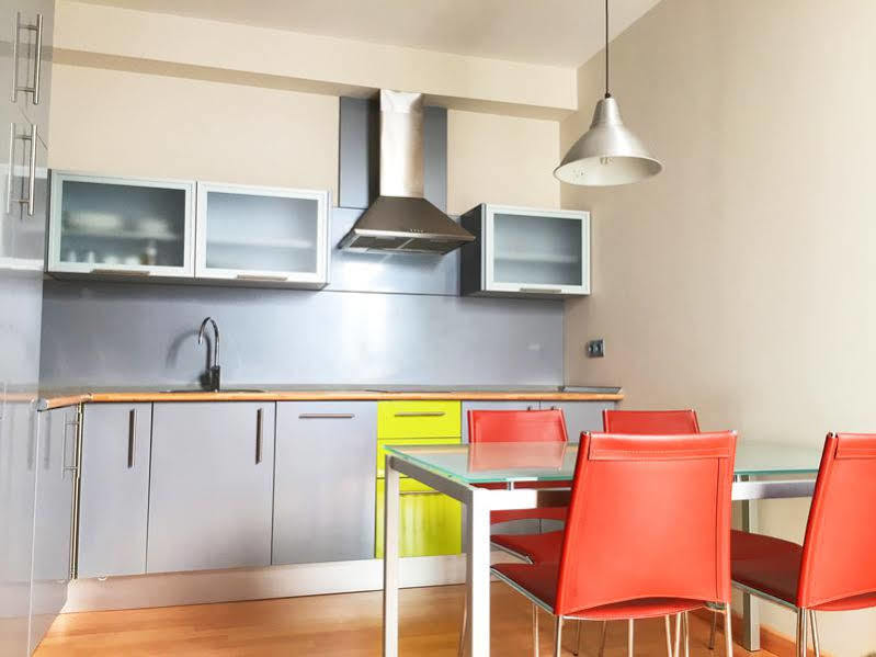 Dream Suites And Apartments Almeria Centro Екстериор снимка