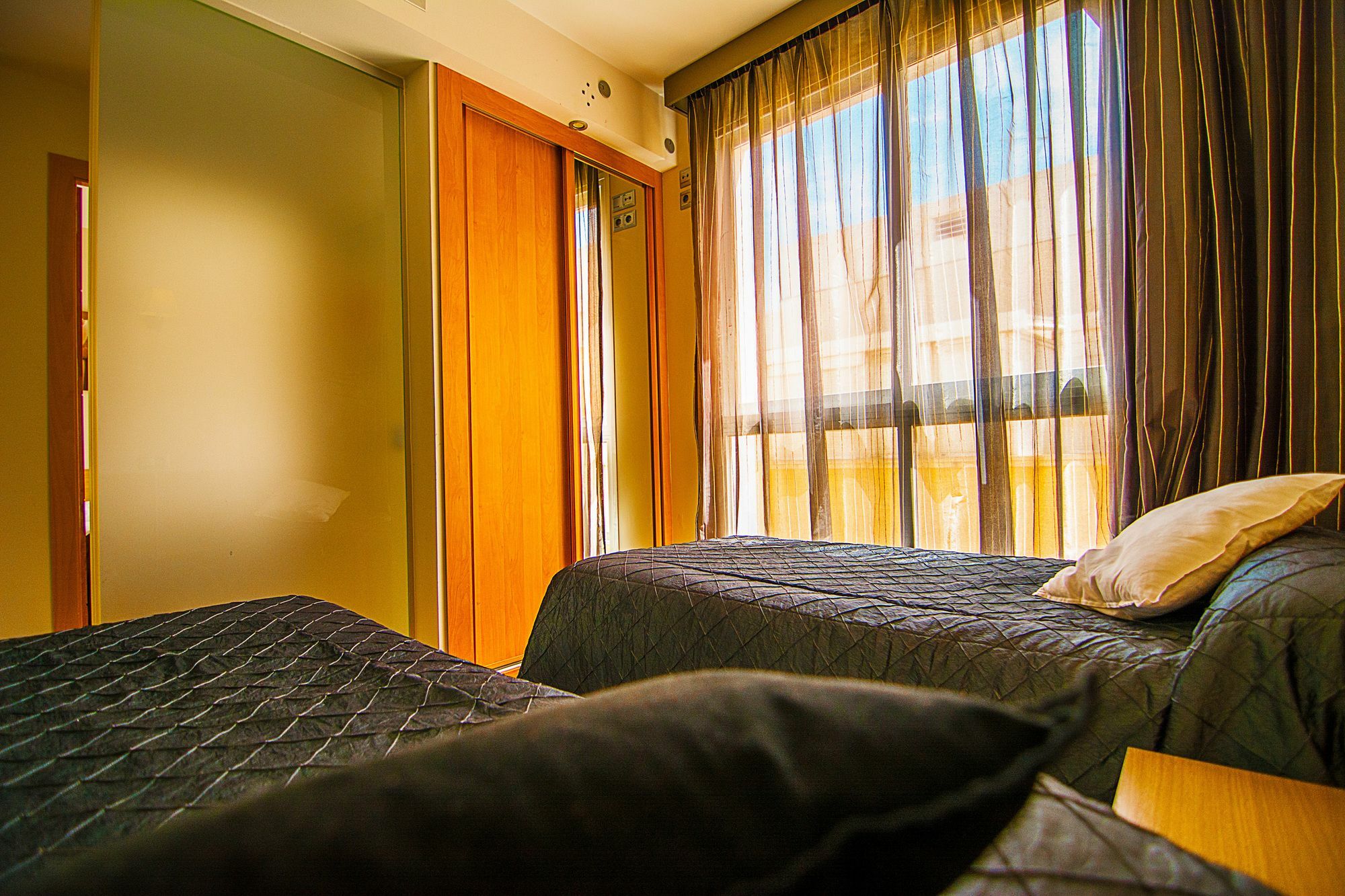 Dream Suites And Apartments Almeria Centro Екстериор снимка