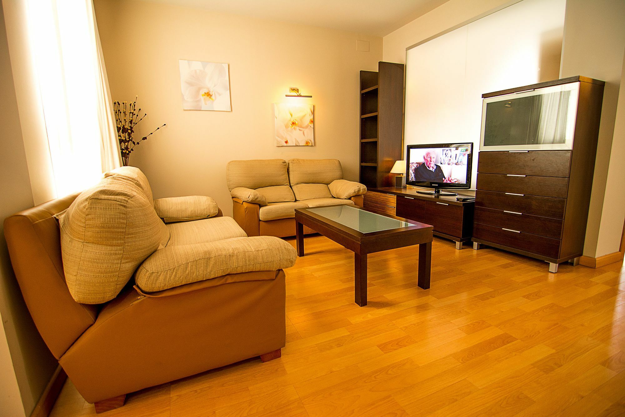 Dream Suites And Apartments Almeria Centro Екстериор снимка